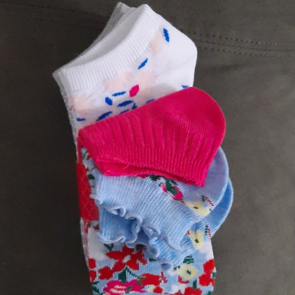 Kelly & Katie Ankle Socks- 6 pack - Picture 3 of 4